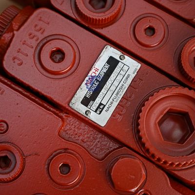 Диспетчерский клапан Nachi DPK-T04-8P-DC-7815F для экскаватора Hitachi EX55 ZAX60 Kobelco SK60