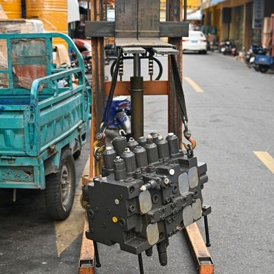 KMX32 14670038 VOE14670038 Для Volvo EC380D Excavator Hydraulic Control Valve Ремонтные части
