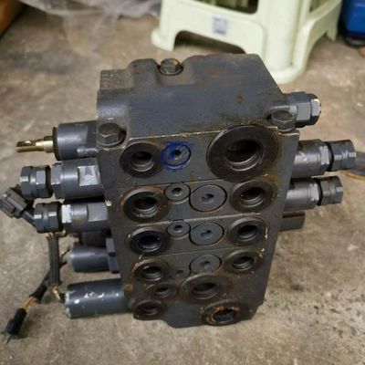 723-82-31100 7238231100 723-82-30100 Для Komatsu FD35/40-10 FD35Y/40Y-10 FD40Z-10 FD45-10 Части для вилочных погрузчиков Гидравлический КОНТРОЛ ВАЛВА Оригинальный